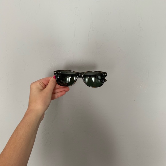 ray-ban wayfarer - Picture 2 of 5